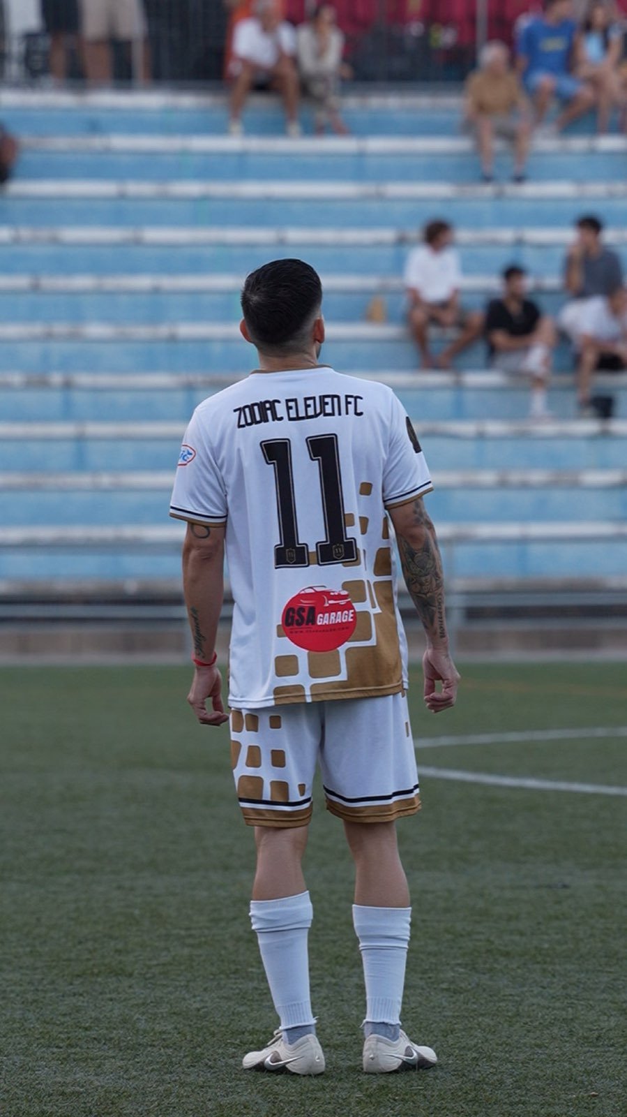 Jugador de Zodiac Eleven FC en el campo